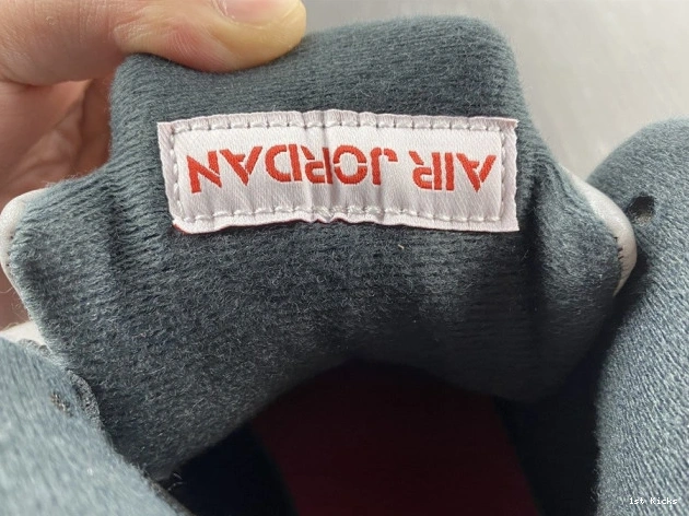 1st Kicks 592 (2016) Black Jordan Metallic 845035- SportInspired 5 Retro 1115